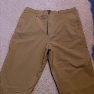 Under Armour khaki youth xl
